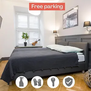 Luxury At The Main Square Cracovia