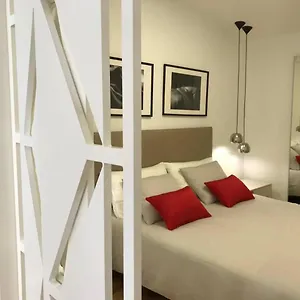 https://beautiful-unique-alfama-flat.hotels-lisbon-portugal.com